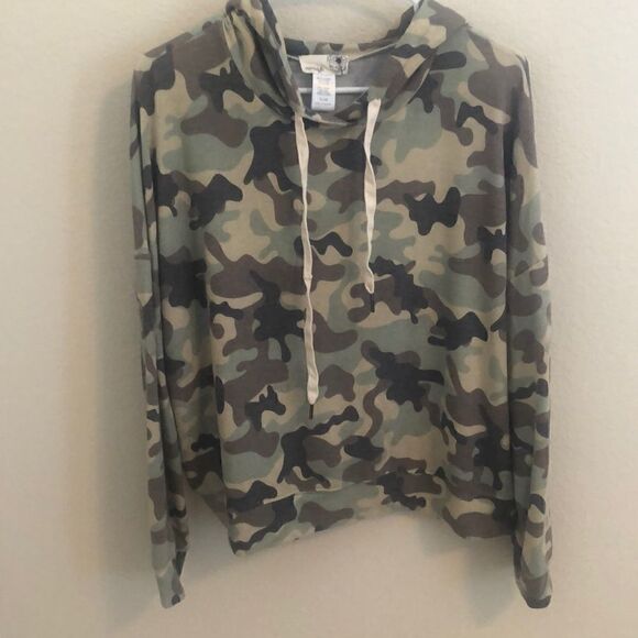 EVERLEIGH Hooded Sweatshirt. Worn Once. - Picture 1 of 4